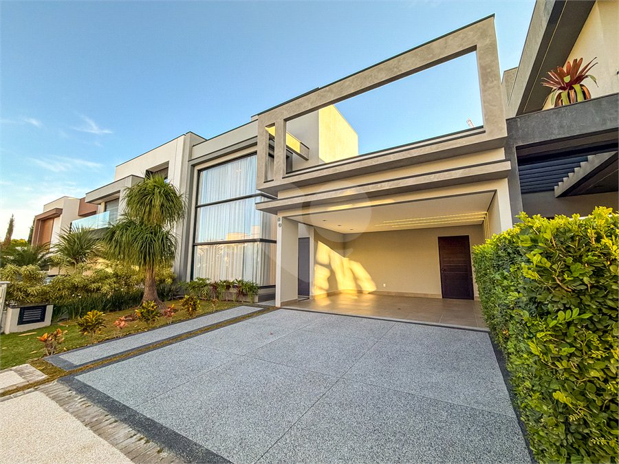 Casa à venda com 3 suítes no condomínio Residencial Duas Marias, Indaiatuba - SP