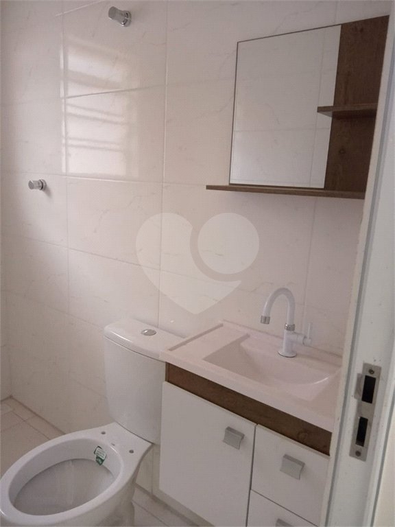 Casa à venda com 2 quartos, sendo 1 suíte, no Centro, Mairinque, SP