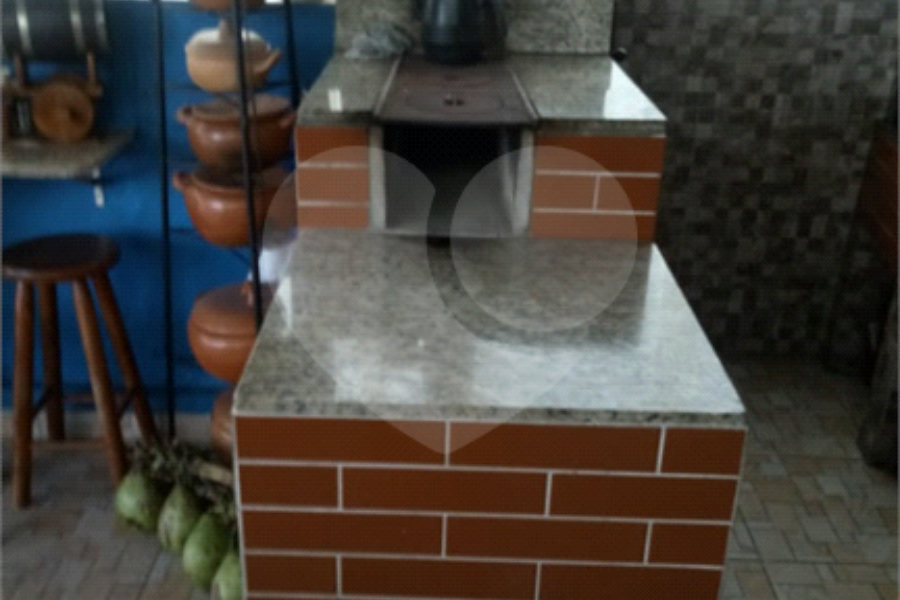 Sobrado à venda com 4 quartos, sendo 2 suítes, em Parque Edu Chaves, São Paulo, SP