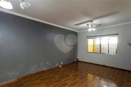 Casa à venda com 5 quartos, sendo 1 suíte, em Vila Rosália, Guarulhos, SP