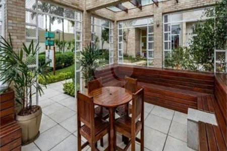 Apartamento à venda com 3 suítes em Lapa, São Paulo, SP