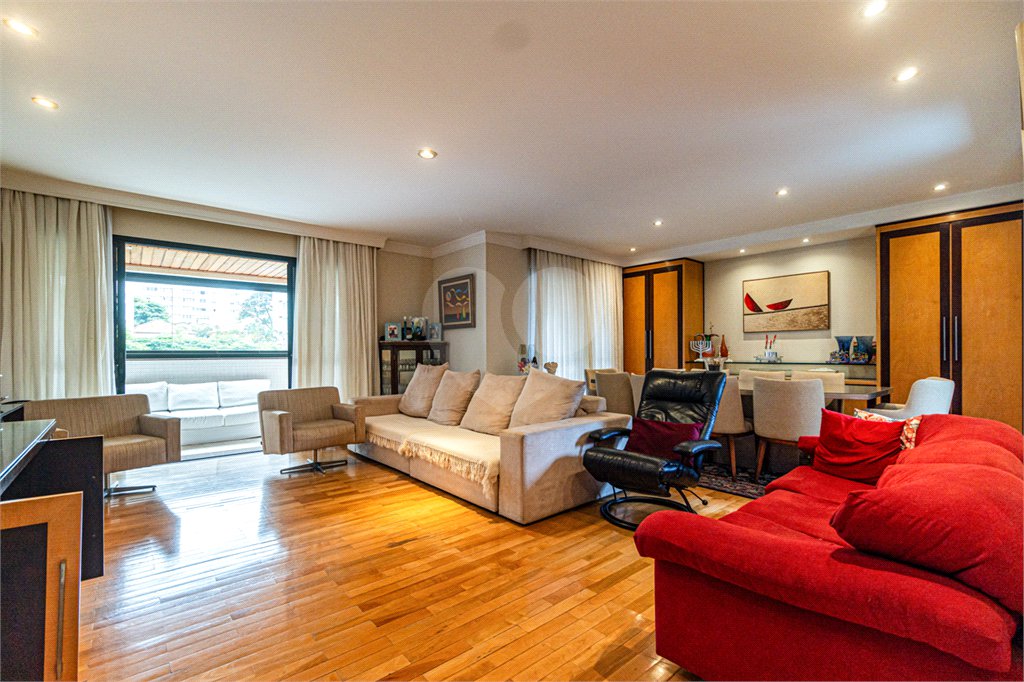 Apartamento à venda com 4 quartos, sendo 3 suítes,  em Perdizes, São Paulo, SP