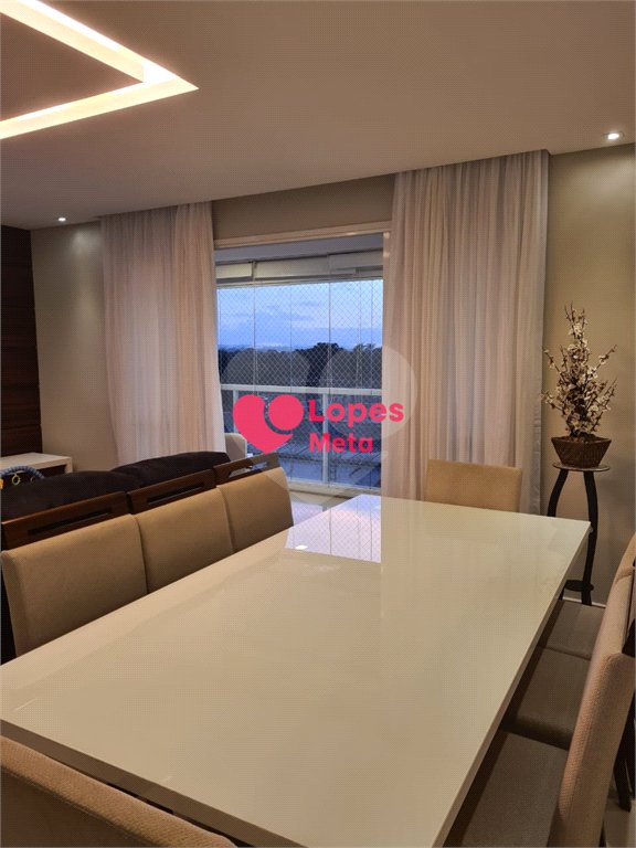 A VENDA BELISSIMO APARTAMENTO NO BAIRRO URBANOVA I, 2 QUARTOS 1 SENDO SUITE, 3 BANHEIROS E 2 VAGAS,