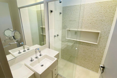 Casa à venda com 3 suítes no condomínio Euroville II, Bragança Paulista - SP