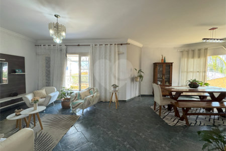 Casa à venda com 3 quartos, sendo 1 suíte, em Jardim Santa Rosália, Sorocaba, SP
