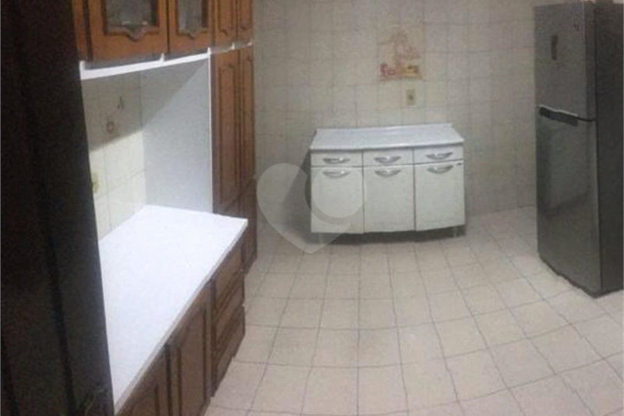 Sobrado à venda com 3 quartos em Vila Guilherme, São Paulo, SP