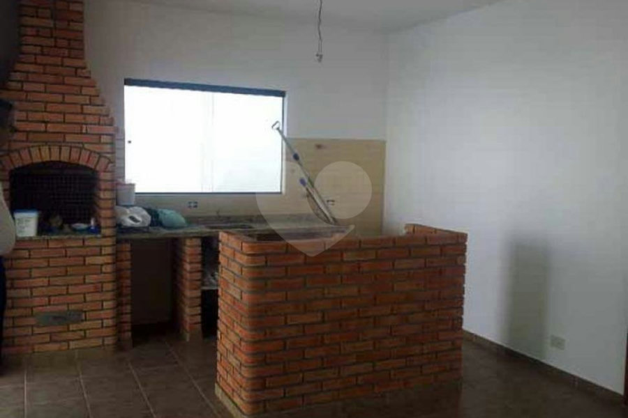 Sobrado à venda com 4 quartos, sendo 2 suítes, em Jardim Floresta, São Paulo, SP