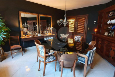 Casa à venda com 5 suítes em Jardim Leonor, São Paulo, SP
