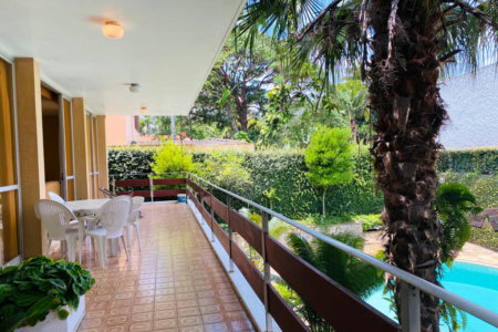 Casa à venda com 4 quartos, sendo 2 suítes, em Interlagos, São Paulo, SP