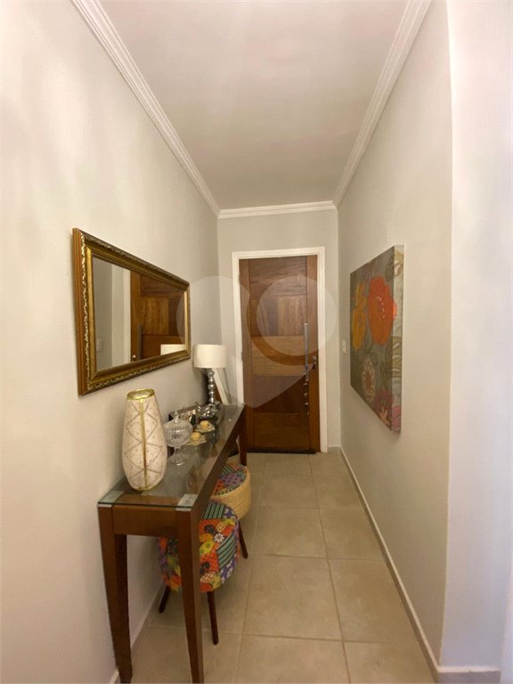 Casa à venda com 3 quartos, sendo 1 suíte, no condomínio Loteamento Recanto dos Paturis, Vinhedo - SP