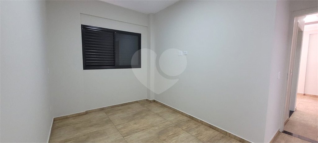 Apartamento para alugar com 2 quartos, sendo 1 suíte, em Jardim Carambeí, São Roque, SP
