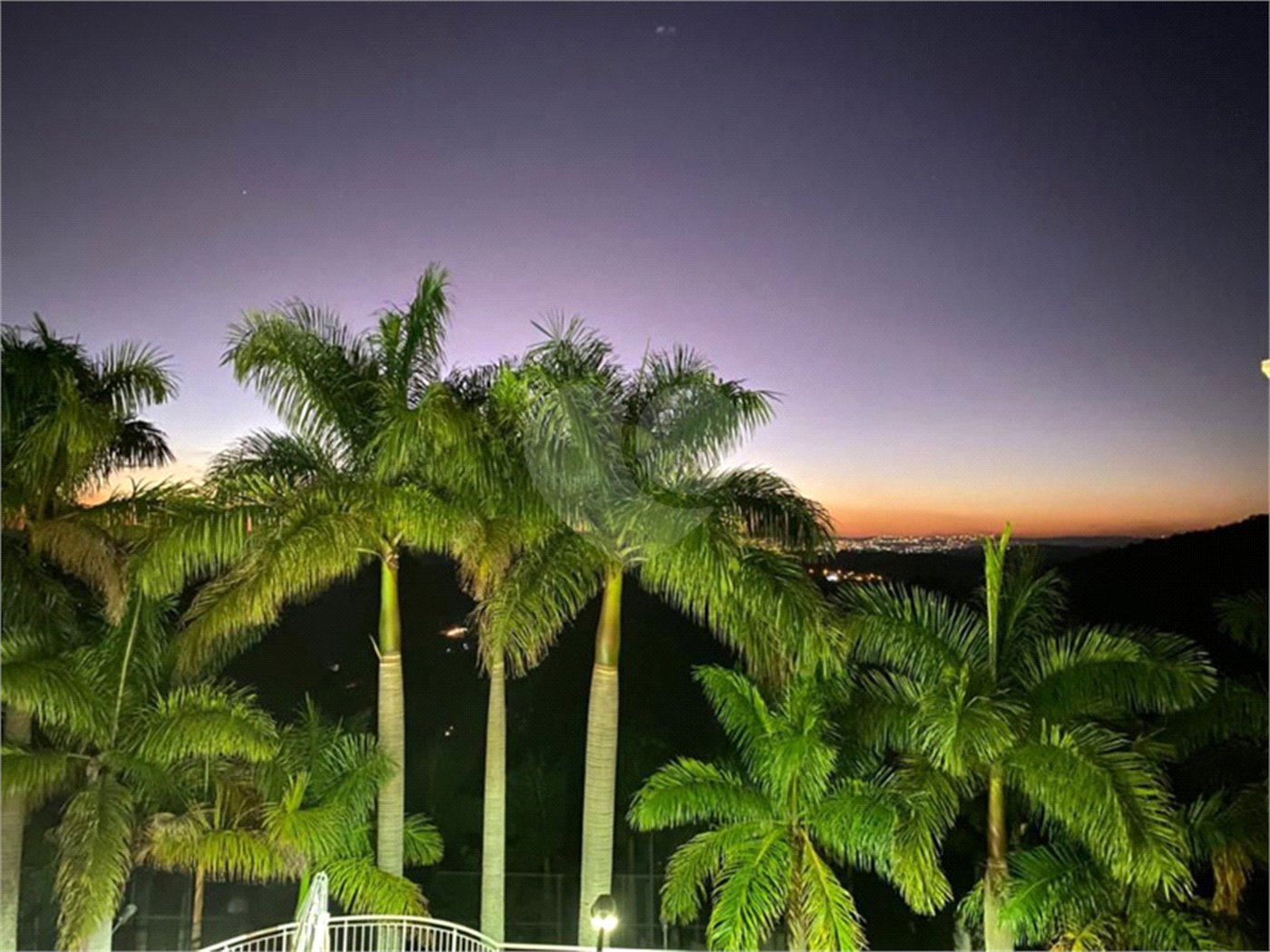Casa à venda com 6 suítes no condomínio Sausalito, Mairiporã - SP
