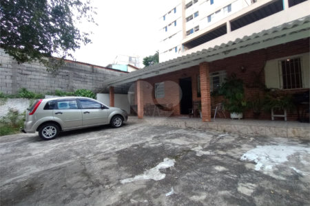 Casa Térrea à venda com 3 quartos, sendo 1 suíte, em Jardim São Luís, São Paulo, SP