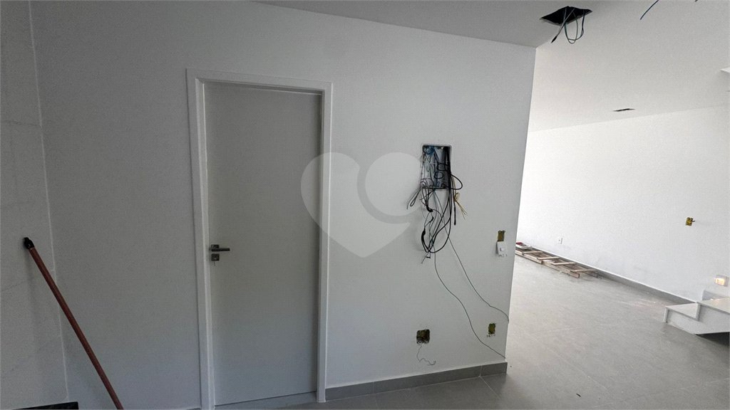 Casa à venda com 3 quartos, sendo 1 suíte, no condomínio Parque Guará, Rio de Janeiro - RJ