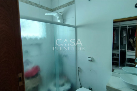Casa em condomínio à venda com 3 quartos, sendo 1 suíte, em Iporanga, Sorocaba, SP