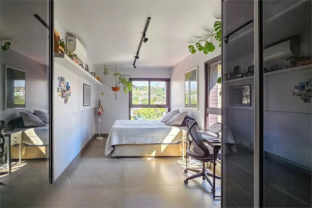 Apartamento à venda com 2 suítes em Vila Ipojuca, São Paulo, SP