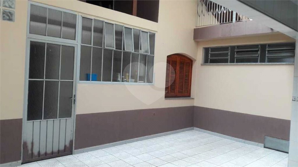 Casa à venda com 4 quartos, sendo 1 suíte, em Vila Santa Terezinha, Várzea Paulista, SP