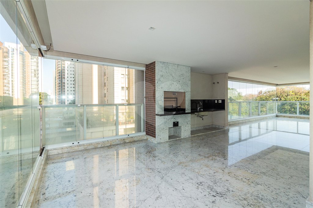 Apartamento à venda com 4 suítes em Ibirapuera, São Paulo, SP