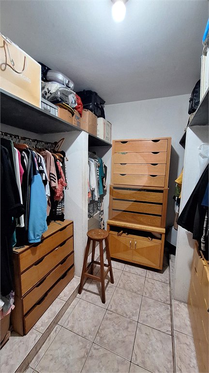 Sobrado à venda com 4 quartos, sendo 1 suíte, em Tremembé, São Paulo, SP