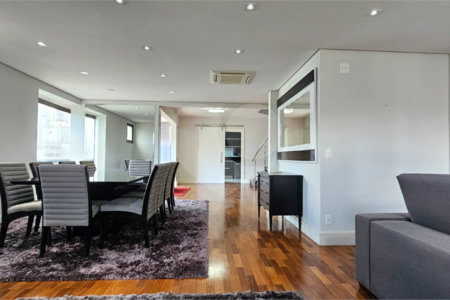 Duplex à venda com 4 quartos, sendo 3 suítes,  em Jardim Paulista, São Paulo, SP