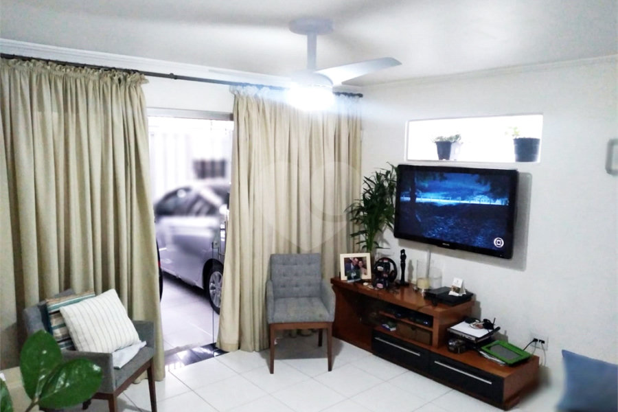 Casa à venda com 4 quartos, sendo 1 suíte, em Santana, São Paulo, SP