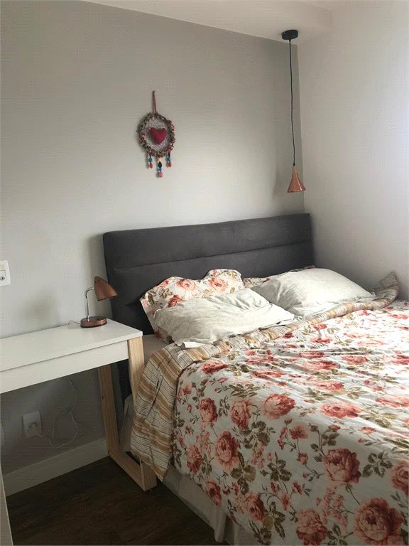 Apartamento à venda com 3 quartos, sendo 1 suíte,  em Jardim Parque Morumbi, São Paulo, SP