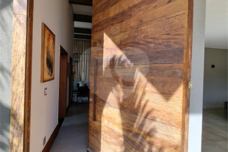Casa à venda com 3 suítes no condomínio Campo de Toscana, Vinhedo - SP