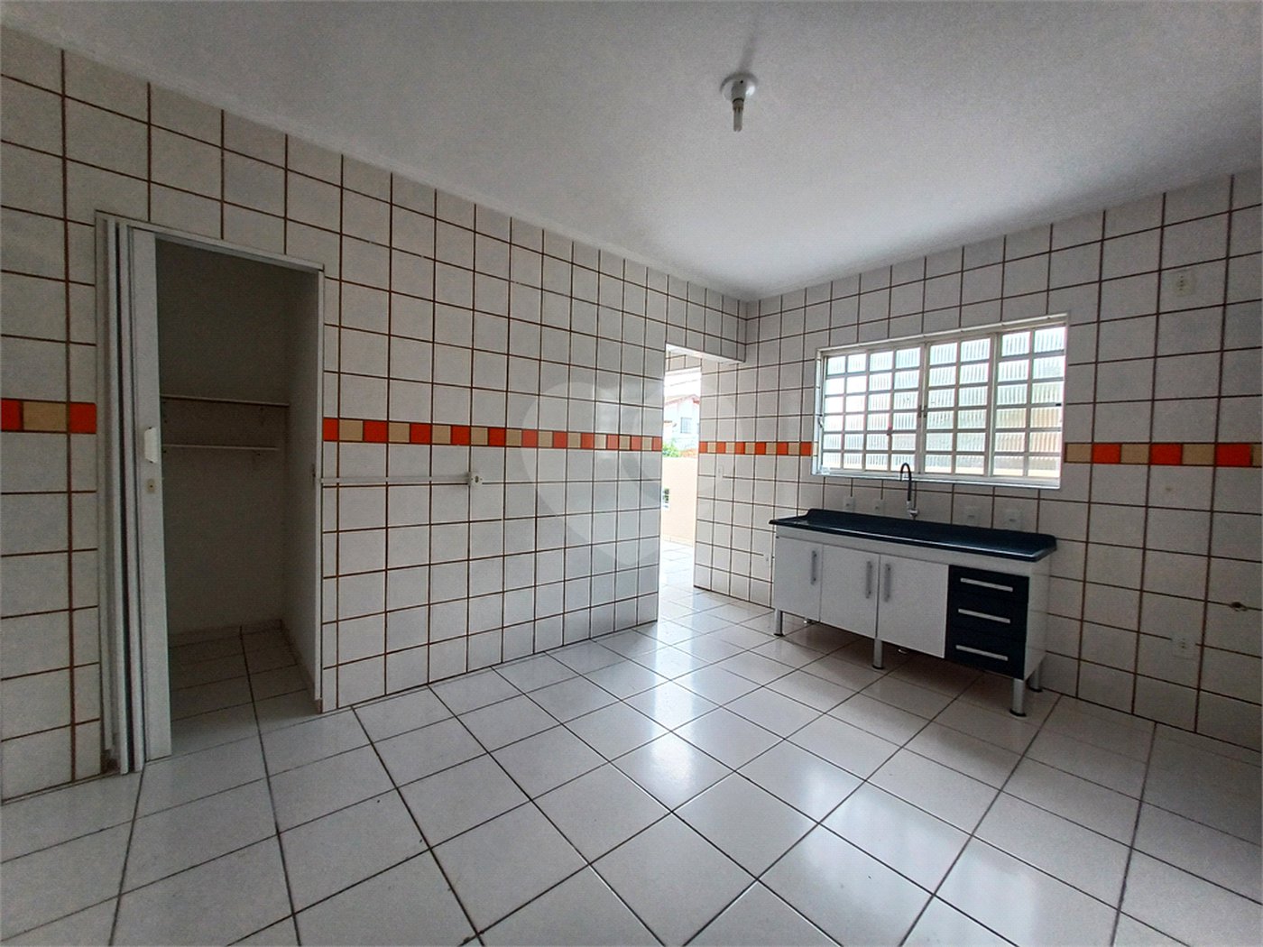 Sobrado à venda com 2 quartos em Jardim Ana Maria, Sorocaba, SP