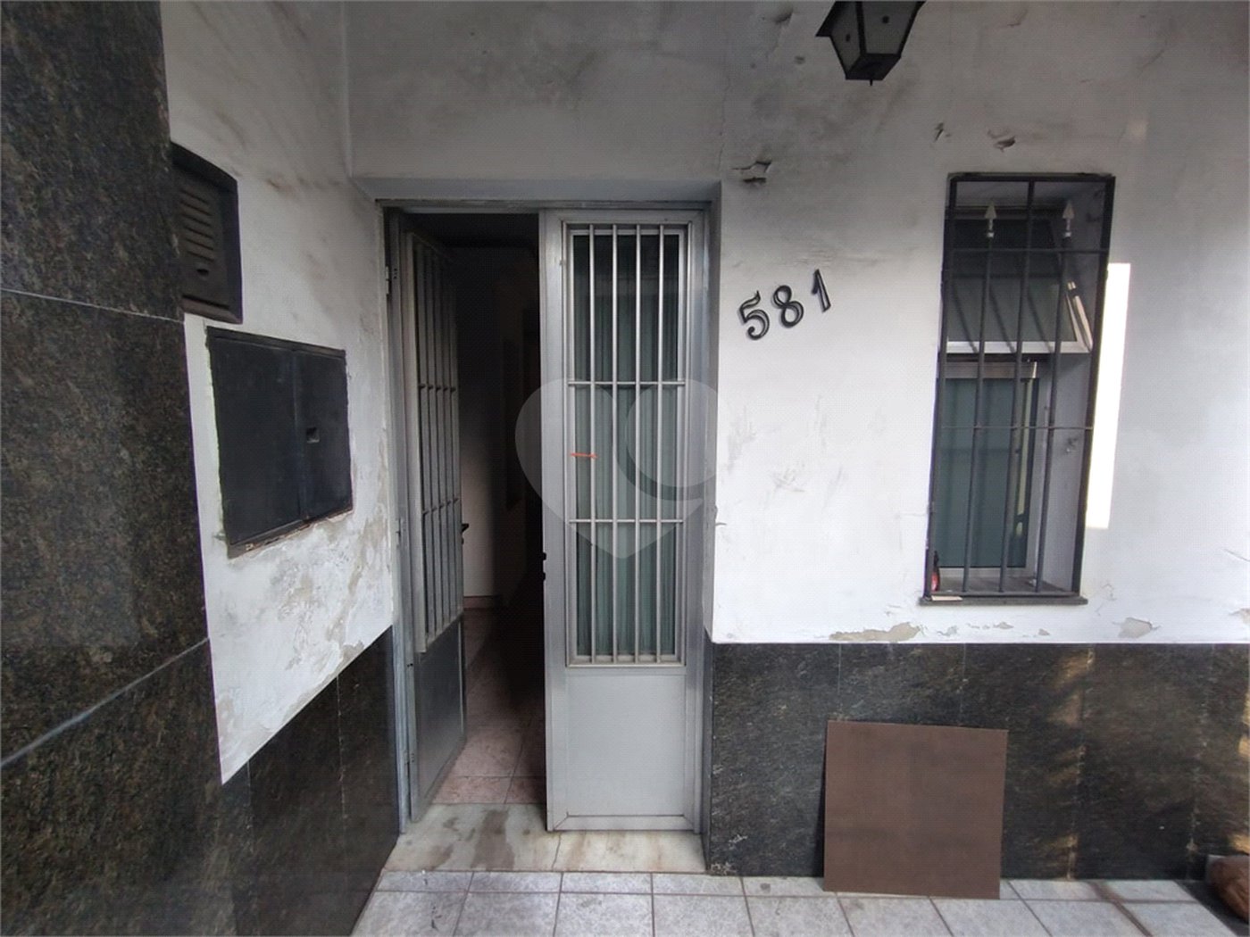 Sobrado à venda com 7 quartos, sendo 6 suítes, em Aclimação, São Paulo, SP