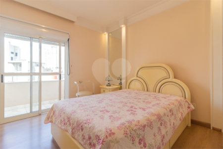 Apartamento à venda com 4 quartos, sendo 3 suítes,  em Indianópolis, São Paulo, SP