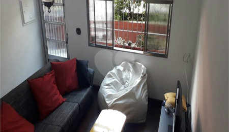 Sobrado à venda com 2 quartos em Vila dos Remédios, São Paulo, SP