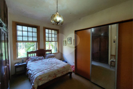 Casa à venda com 5 quartos, sendo 1 suíte, em Eldorado, São Paulo, SP