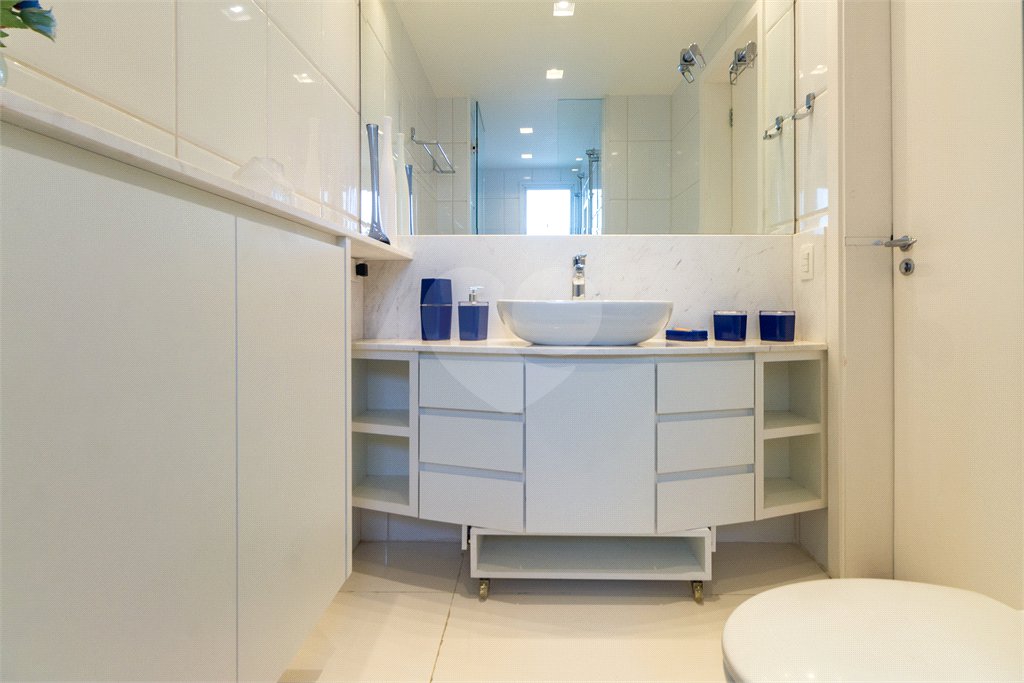 Apartamento de Alto Padrão à Venda na Vila Mariana com 190m², 3 Suítes e Vista para o Parque Ibirapuera