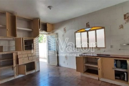 Casa térrea para venda na Vila Carmem .