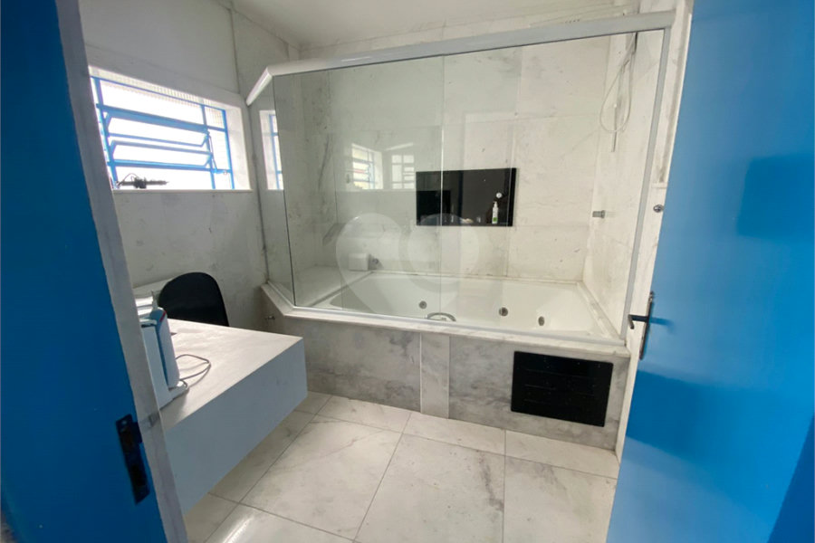 Sobrado 3 Suítes próximo ao parque do carmo