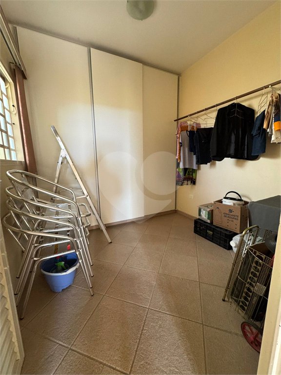 Casa à venda com 4 quartos, sendo 1 suíte, em Vila Henrique, Salto, SP