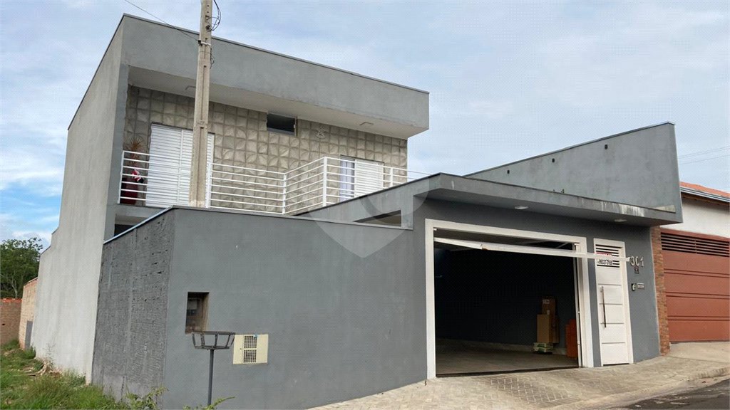 Casa à venda com 3 quartos, sendo 1 suíte, em Vila Zanforlin, Torrinha, SP
