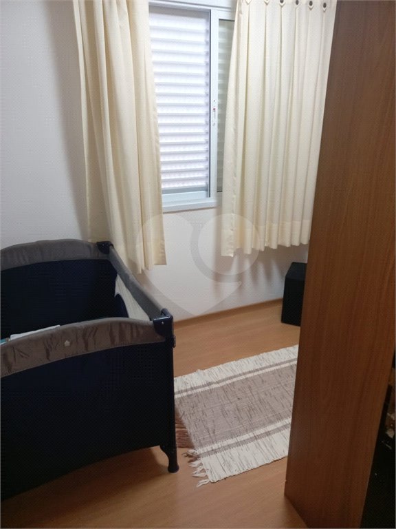 Sobrado à venda com 3 quartos em Jardim Marisa, São Paulo, SP