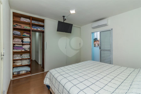 Sobrado à venda com 3 quartos, sendo 1 suíte, em Cambuci, São Paulo, SP