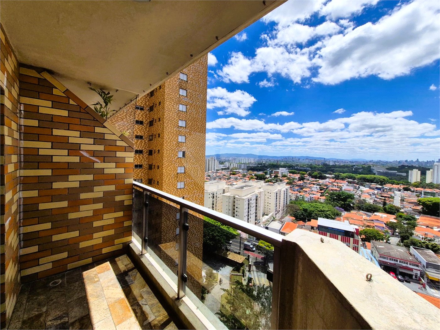 Apartamento à venda com 3 quartos, sendo 1 suíte, em Vila Polopoli, São Paulo, SP