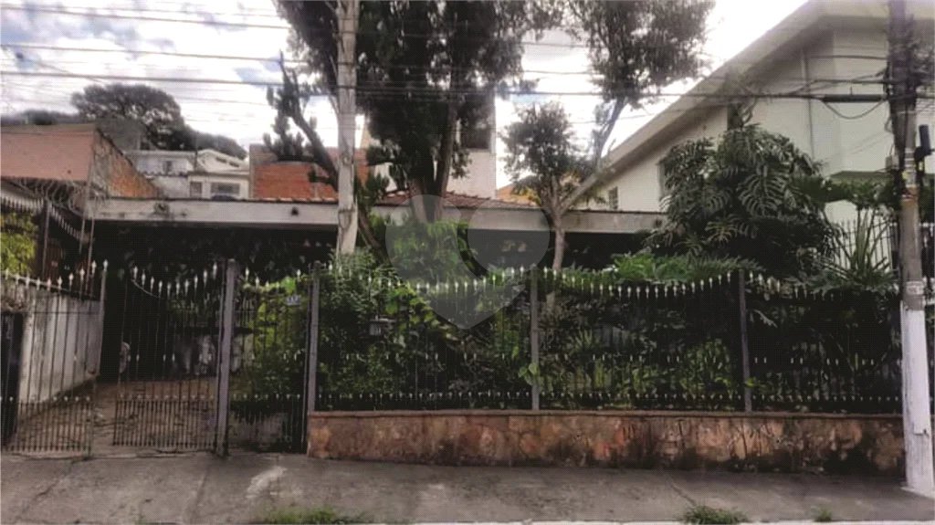 Casa Térrea à venda com 4 quartos, sendo 1 suíte, em Freguesia do Ó, São Paulo, SP