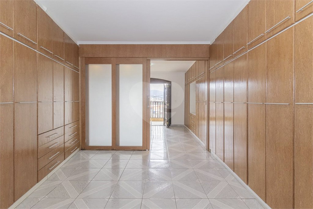 Sobrado à venda com 3 quartos, sendo 1 suíte, em Tremembé, São Paulo, SP
