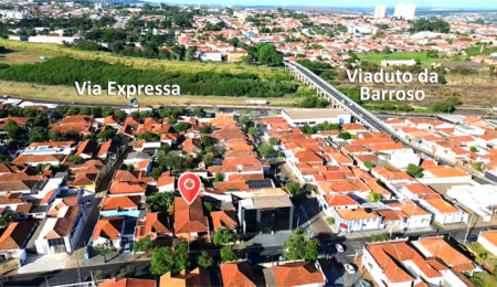 Casa à venda com 3 quartos, sendo 1 suíte,  no Centro, Araraquara, SP