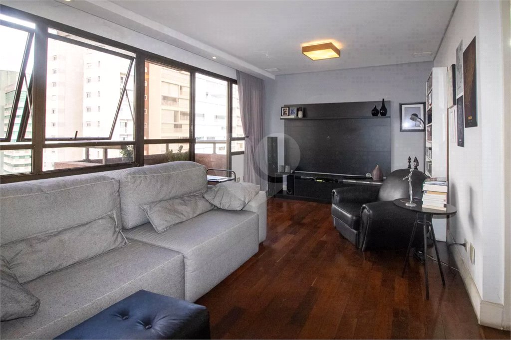 Duplex à venda com 2 suítes em Jardim Londrina, São Paulo, SP