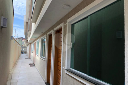 Casa à venda com 2 suítes no condomínio martinha, São Paulo - SP