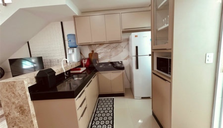 Apartamento à venda com 2 suítes, em Taperapuan, Porto Seguro, BA