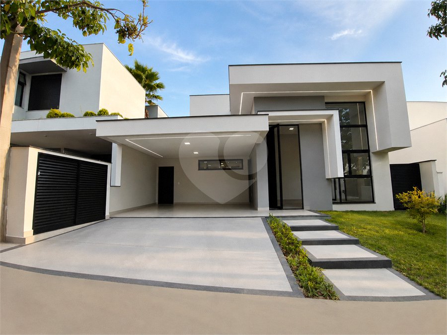 Casa à venda com 3 suítes no condomínio Residencial Chácara Ondina, Sorocaba - SP