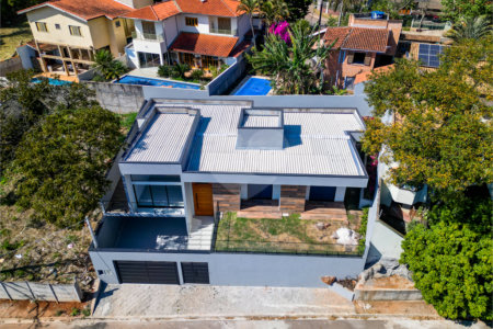 Casa à venda com 3 suítes em Jardim Paulista, Atibaia, SP