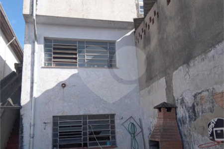 Sobrado à venda com 2 quartos em Vila Nivi, São Paulo, SP