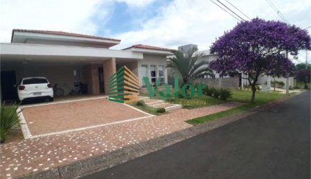 Casa à venda com 3 suítes no condomínio Damha II, São Carlos - SP